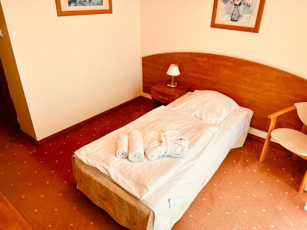 Dom Zdrojowy Diament Spa Grzybowo  Buitenkant foto